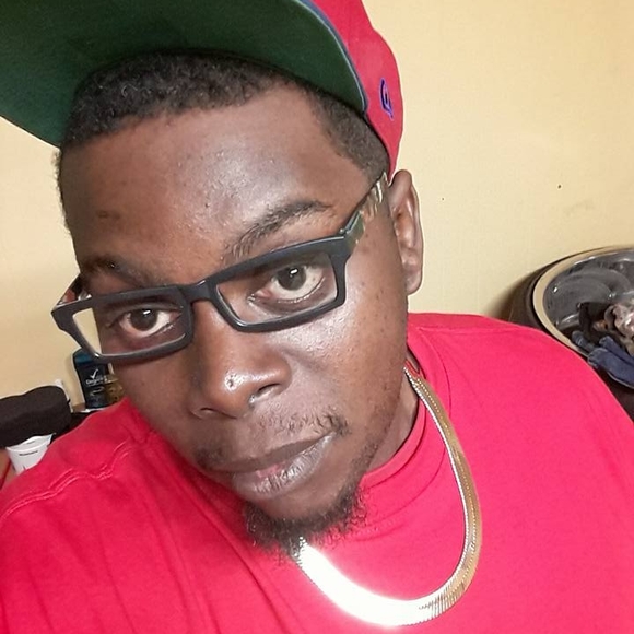 Meet your Posher, Joshua - Picture 1 of 1